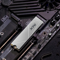 Накопичувач SSD M.2 ADATA GAMMIX S60 1TB 2280 PCIe 4x4 NVMe 3D NAND Read/Write:5000/3200 MB/sec  - фото № 6