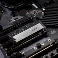 Накопичувач SSD M.2 ADATA GAMMIX S60 1TB 2280 PCIe 4x4 NVMe 3D NAND Read/Write:5000/3200 MB/sec  - фото № 5