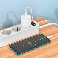 Мережевий зарядний пристрій HOCO N27 Innovative single port PD20W charger White (Колір 7068) - фото № 4