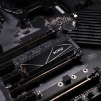 Накопичувач SSD M.2 ADATA GAMMIX S70 BLADE 1TB 2280 PCIe 4x4 NVMe 3D NAND Read/Write:7400/5500 MB/sec  - фото № 4