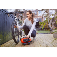 Компрессор автомобильный аккумуляторный BLACK+DECKER BDCINF18N  - фото № 11