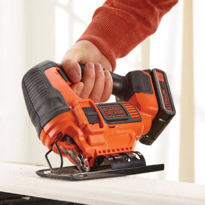 Пила лобзикова акумуляторна BLACK+DECKER BDCJS18N