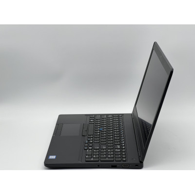 Ноутбук Dell Latitude 5590