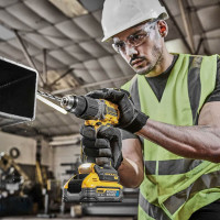 Дрель-шуруповёрт аккумуляторная бесщёточная ударная DeWALT DCD805H2T  - фото № 9