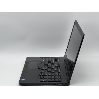 Ноутбук Dell Latitude 5590