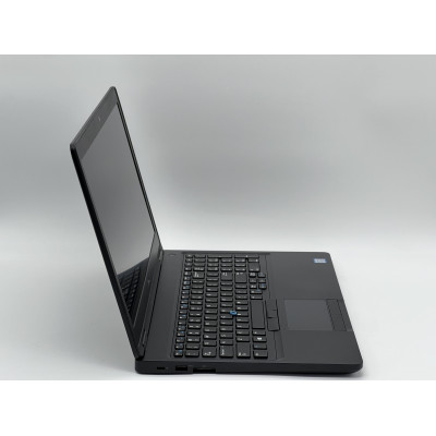 Ноутбук Dell Latitude 5590