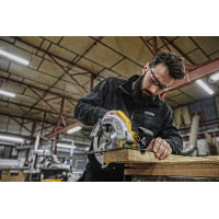 Пила дисковая сетевая DeWALT DWE560  - фото № 2