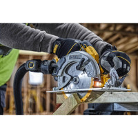 Пила дисковая аккумуляторная DeWALT DCS570P2  - фото № 4