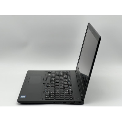 Ноутбук Dell Latitude 5590