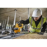 Пила дисковая аккумуляторная DeWALT DCS579NT  - фото № 5