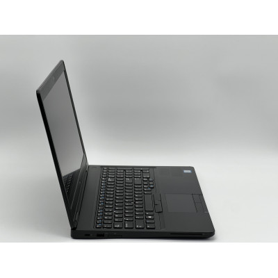 Ноутбук Dell Latitude 5590