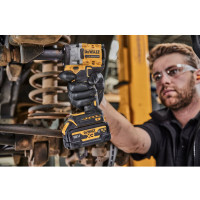 Гайковерт ударный аккумуляторный бесщёточный DeWALT DCF921NT  - фото № 6