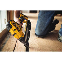 Пістолет цвяхозабивний акумуляторний безщітковий DeWALT DCN650P2  - фото № 6