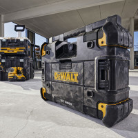 Зарядное устройство - радиоприемник DeWALT DWST1-81078  - фото № 7