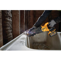 Пила шабельна акумуляторна DeWALT DCS386T1  - фото № 4