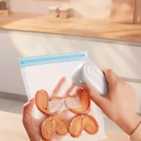 Вакууматор Xiaomi Jingchu Mini Vacuum Machine (JC-ZKJ01) (Цвет 7068) - фото № 3
