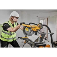 Пила торцовочная аккумуляторная бесщёточна DeWALT DCS781N  - фото № 20