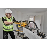 Пила торцовочная аккумуляторная бесщёточна DeWALT DCS781N  - фото № 22