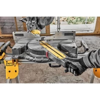Пила торцовочная аккумуляторная бесщёточна DeWALT DCS781N  - фото № 27